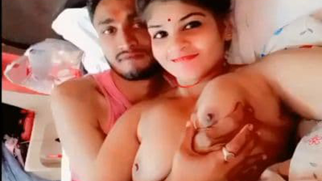 Desi Punjabi Chubby – Honeymoon Bed Pound MMS